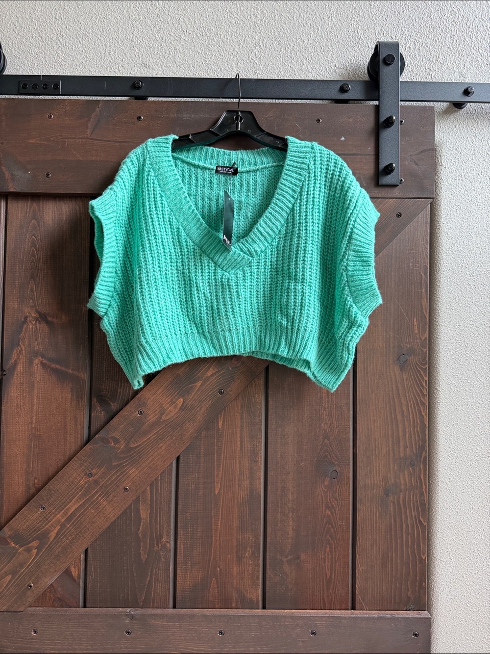 Nasty Gal Knit Cropped V-Neck Top in Mint